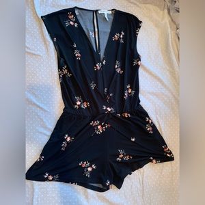 BCBG Floral Romper, size small